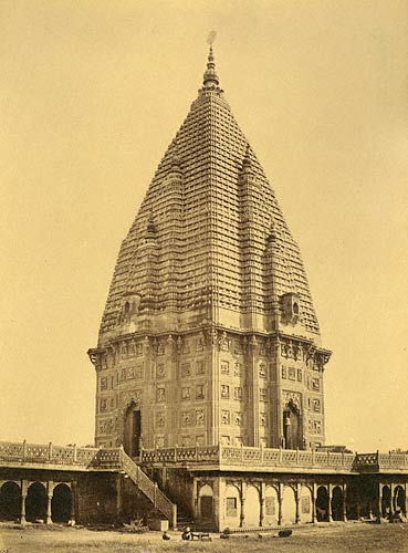 Sumeree Temple at Ramnugger from the tank, Benares 