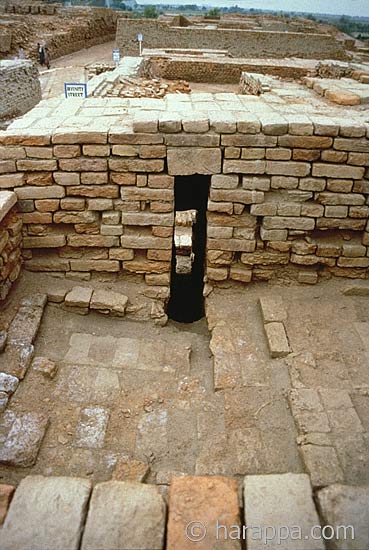 Mohenjo-darobath